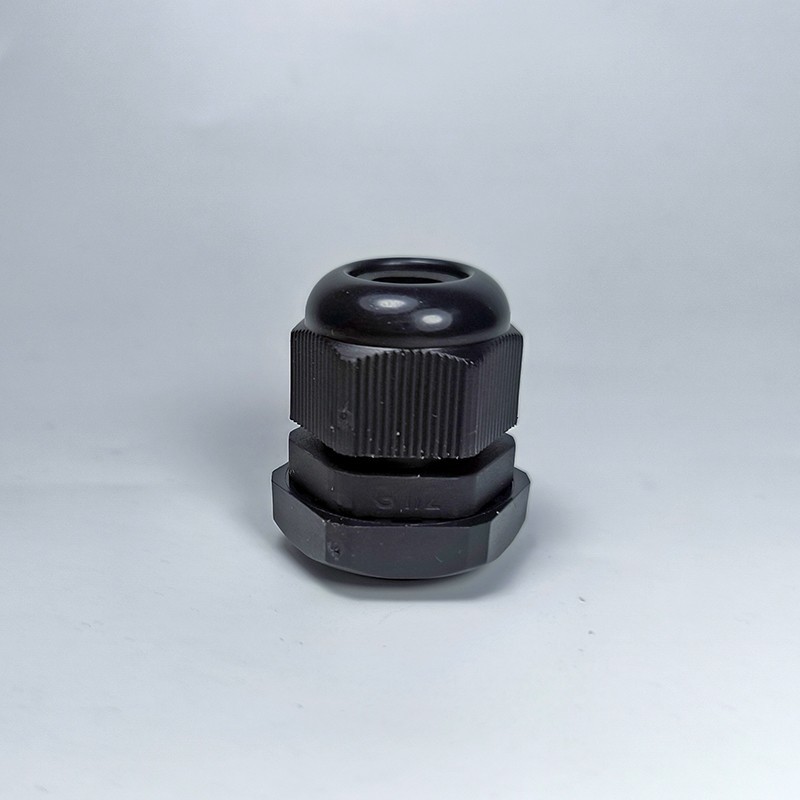 Гермофитинг пластиковый 2-6 мм с резьбой 1/2"